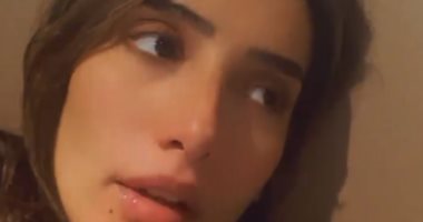 زينة بعد إصابتها بنزلة برد قوية: أول مرة من وأنا طفلة أسخن ويعملولي كمادات