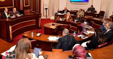 لجنة الصحة بالشيوخ تستكمل مناقشة مشكلة الزيادة السكانية وحلولها
