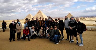 فريق Magic on Ice يزور منطقة أهرامات الجيزة.. صور