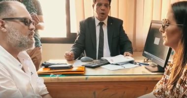 محمد محمود عبد العزيز يعلن زواجه ويوجه رسالة لوالده: كان نفسى تكون معايا