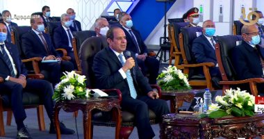 يد الدولة ممدودة للشغيلة.. الرئيس السيسى طاقة تشجيع لسواعد مصر.. إنفوجراف
