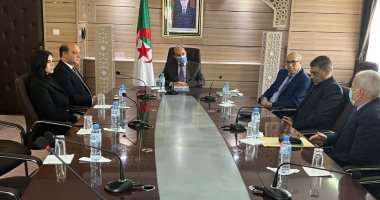 رئيس الاتحاد الأفريقى للجمباز يلتقى ممثلى وزارة الرياضة الجزائرية لبحث سبل التعاون