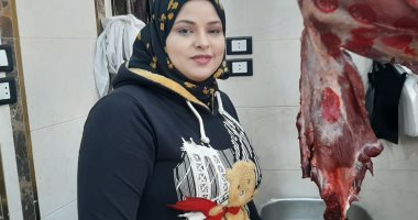 جميلة فى المدبح.. آلاء ترث الجزارة من أبيها وتنافس الرجال فى الذبح وبيع اللحوم.. لايف