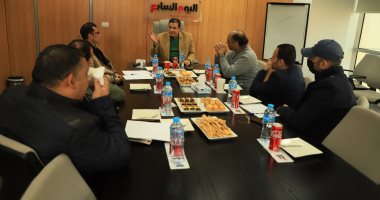 هذا ما قاله عزت القمحاوى عن أزمة مراجعة أعمال نجيب محفوظ.. فيديو