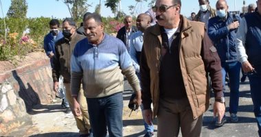 محافظ أسوان يتفقد الطرق والشوارع والمناطق السكنية استعداداً لأعياد الميلاد ‎‎