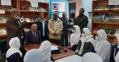 مدير الرعاية الاجتماعية بالأزهر يشيد بمستوى طالبات معاهد القرنة بالأقصر.. صور