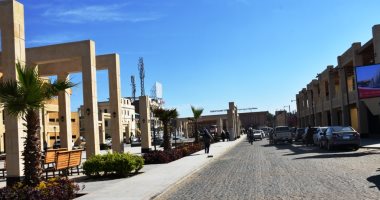 لإظهار الوجه الجمالى والحضارى.. محافظة أسوان تواصل أعمال التطوير والتجميل