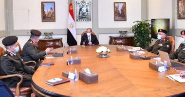 الرئيس السيسى يستعرض جهود تعظيم القيمة المضافة للمعادن الاقتصادية المستخلصة من الرمال السوداء.. ويوجه بالبدء الفورى فى توطين تكنولوجيا تصنيع اللقاحات والأمصال البيطرية فى مصر بشكل متكامل الجوانب