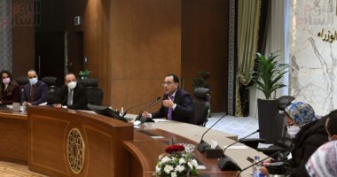 رئيس الوزراء: متحور أوميكرون أعراضه أقل وأخف من المتحورات الأخرى  