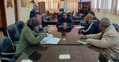 رئيس غارب مدينة غارب يحل 22 مشكلة للمواطنين فى اللقاء الأسبوعى