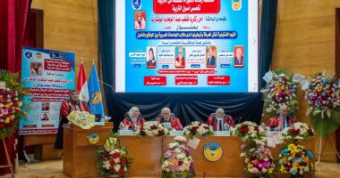 رئيس جامعة طنطا ونائب محافظ الغربية يشهدان مناقشة رسالة دكتوراة فى "أصول التربية"