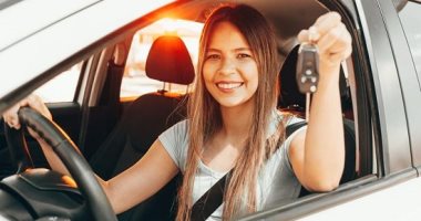 ما حدش قدهم ..7 أبراج تمتلك سيارة جديدة باهظة الثمن فى عام ٢٠٢٢