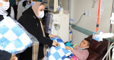 جامعة عين شمس وأسرة من أجل مصر يرسمون البسمة على وجوه أطفال الدمرداش 
