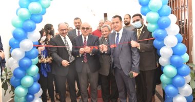 رئيس جامعة أسيوط يفتتح المقر الجديد لبرنامج نظم معلومات الأعمال BIS بكلية التجارة