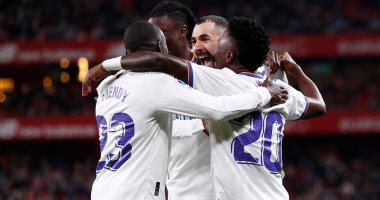 بنزيما وفينيسيوس يقودان هجوم ريال مدريد ضد فالنسيا فى الدوري الإسباني