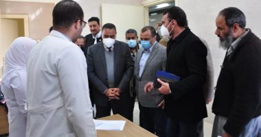 قافلة طبية مجانية لخدمة أهالى السلوم ضمن مبادرة حياة كريمة.. صور