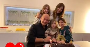 نانسى عجرم تحتفل بعيد ميلاد زوجها فادى الهاشم مع بناتها.. صور