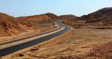 غلق طريق سفاجا من بداية الكيلو 40 فى اتجاه محافطة قنا بسبب حالة الطقس
