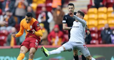 جالاتا سراى يلدغ أنطاليا سبور 2 / 0 ويقفز للمركز التاسع بالدورى التركى 