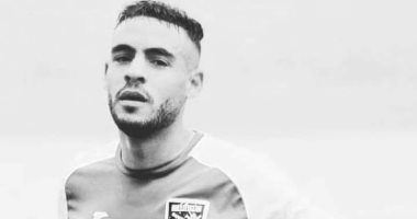تعرف على تفاصيل وفاة اللاعب الجزائرى سفيان لوكار فى الملعب.. فيديو