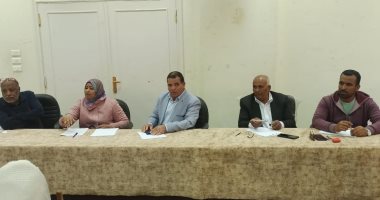مدينة الزينية بالأقصر تناقش الموقف التنفيذى وخطط مشروعات مياه الشرب والصرف بالقرى