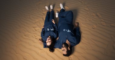 بالبدلة الزرقاء والكلابشات.. "رائف وفيبى" احتفلا بالخطوبة بسيشن مبتكر 