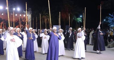 فرق التراث الشعبى تبهر الجمهور فى "المهرجان القومى للتحطيب" بالأقصر.. 33 لاعبا فى 7 فرق يشاركون بعروض يومية فى الدورة الـ11 للمهرجان.. وفرق الفنون الشعبية تقدم عروضها وسط إقبال كبير من الجمهور.. صور