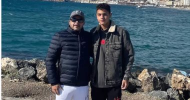 محمد هنيدي: "ابنى ورث منى الوسامة والشجاعة ونسي يورث الطول"