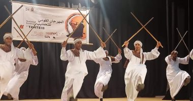 التحطيب والتراث الشعبي الصعيدي عروض مميزة بالمهرجان القومى بالأقصر.. ألبوم صور