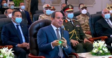 الرئيس السيسي يطلب رأى 3 وزراء على الهواء لزراعة 150 ألف فدان فى توشكى
