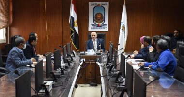 رئيس جامعة الأقصر يعتمد جدول امتحانات الفصل الدراسي الأول 