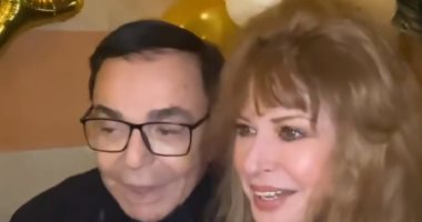 النجم سمير صبرى يحتفل بعيد ميلاده بحضور الفنانة الكبيرة نيللى