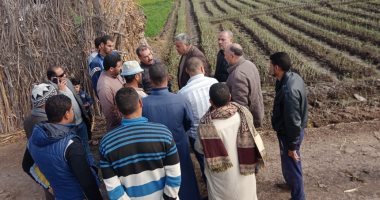 رئيس مدينة المحلة يعاين قطعتى أرض تبرع أهالى لإنشاء مدرسة ووحدة محلية