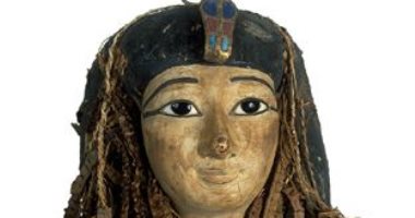 الكشف عن أسرار مومياء الملك أمنحتب الأول بالأشعة المقطعية لأول مرة.. صور