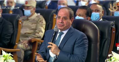 الرئيس السيسي: "فيه فرق بين كلام المكاتب واللى بنعمله على الأرض للناس"