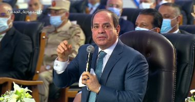 الرئيس السيسى: "اللى خايف على الكرسى كان بيقعد ويخرب فى البلد ويخليها كهنة"