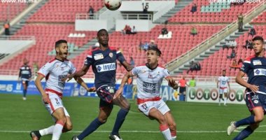 منافس الزمالك.. الوداد يسقط أمام الفتح بثلاثية فى الدورى المغربي