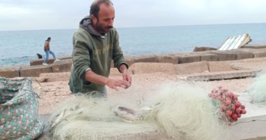 إزاى تصطاد وتطلع سمك.. الرزق كتير والصيادين هيقولوا لك أصول "الشبك".. لايف