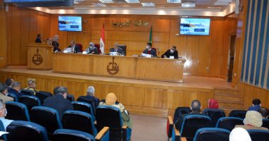 محافظ القليوبية: الانتهاء من استعدادات امتحانات الفصل الدراسى الأول بالمدارس