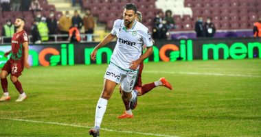أحمد حسن كوكا يسجل هدفه رقم 100 فى ملاعب أوروبا