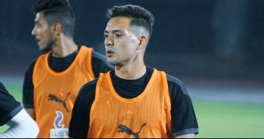أحمد ياسين: لا توجد معاملة خاصة لمحمد صلاح فى المنتخب.. وأُفضل الاحتراف عن اللعب للقطبين