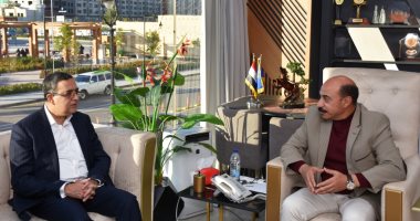سفير الهند يزور معبد أبوسمبل فى جولة سياحية ويسجل إعجابه بالحضارة المصرية