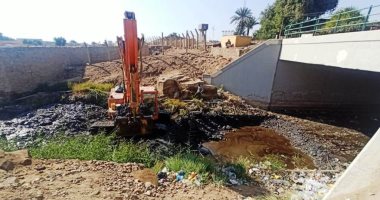 محافظ أسوان: جهود متواصلة للقضاء على مشكلة المياه الجوفية أسفل نفق السكك الحديدية