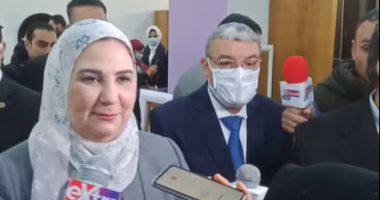 وزيرة التضامن فى جولة بمعرض ديارنا للأثاث بمحافظة المنيا .. لايف