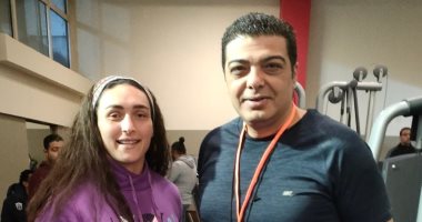 أحمد منير مدرب مصارعة فى حكاية "تقلها دهب" من مسلسل "إلا أنا"