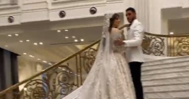 النظرة الأولى لـ رامى ربيعة لزوجته قبل حفل زفافهما.. صور