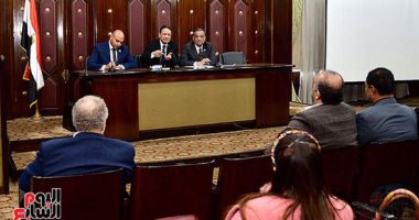كرم جبر يستعرض استراتيجية الإعلام أمام "الشيوخ": مصر تحافظ على حقوق الإنسان