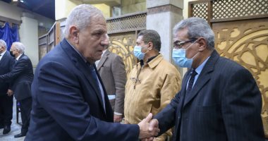 إبراهيم محلب يدلى بصوته فى انتخابات نقابة المهندسين