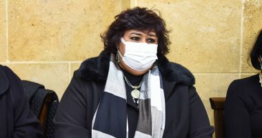 وزيرة الثقافة تنعى زكى فطين عبد الوهاب: ترك بصمات بارزة فى أعماله