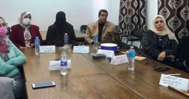 الدولة تهتم بصحة المرأة السيناوية.. "الصحة" تؤهل ممرضات لتولى مهام التوليد الأمن لسيدات القرى.. الهدف سلامة الأم بالمناطق البعيدة عن المنشآت الصحية خلال الحمل والولادة.. وكل خريجة تحصل على ترخيص مهنة "مولدة "